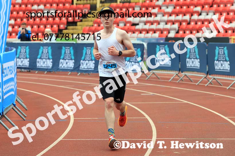 Gateshead Half Marathon, 2024 Gateshead Marathon, Half Marathon and 10k, Gateshead Stadium.  Photo: David T. Hewitson/Sports for All Pics